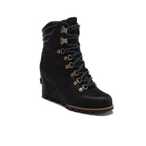 Sorel Conquest Wedge Booties